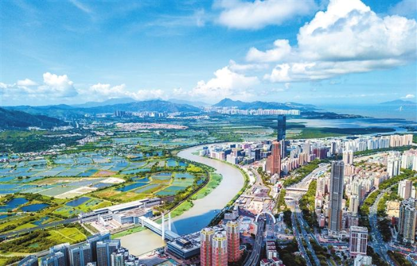 【商報(bào)時(shí)評(píng)】粵港合作再深化 商界爭(zhēng)先立新功