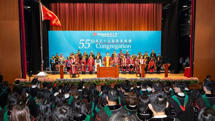 嶺大本年度3068名學(xué)生畢業(yè) 秦泗釗讚畢業(yè)生努力、堅韌及追求卓越