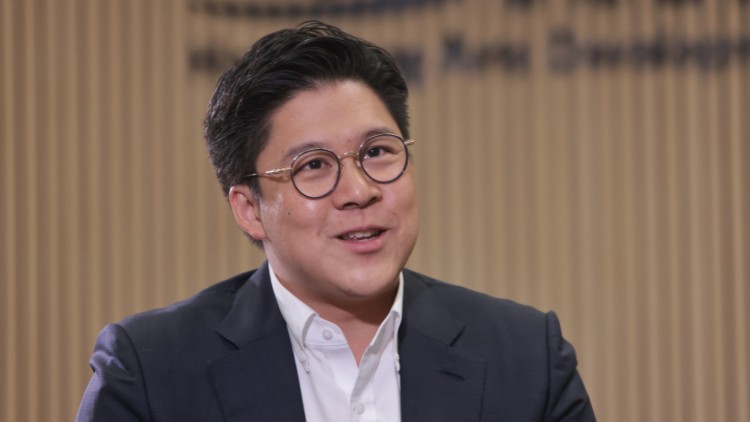 霍啟剛期待未來與羅淑佩合作 指新作風(fēng)能為文化體育發(fā)展帶來新氣象