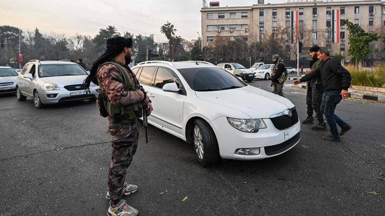 敘反政府武裝攻擊庫爾德武裝 敘利亞或再陷內(nèi)戰(zhàn)