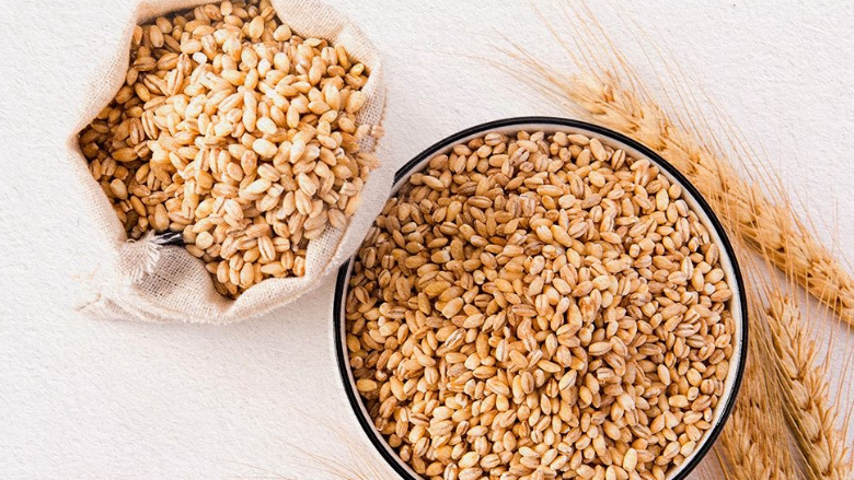 中國(guó)糧食產(chǎn)量首次突破1.4萬(wàn)億斤