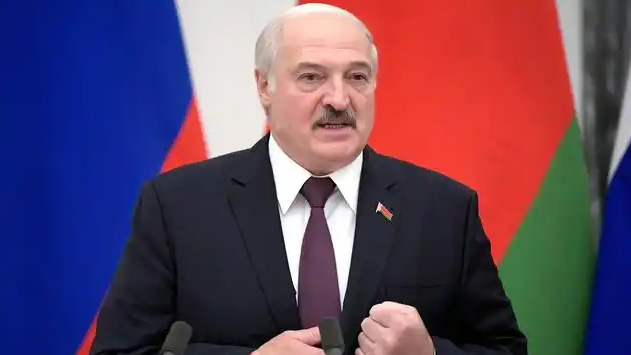 白俄羅斯總統(tǒng)確認該國境內(nèi)部署有核武器