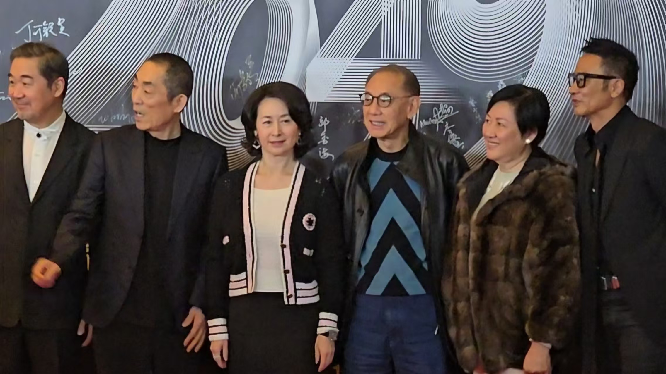 有片 | 張藝謀駐場(chǎng)秀《澳門2049》首映 港澳名人齊賀