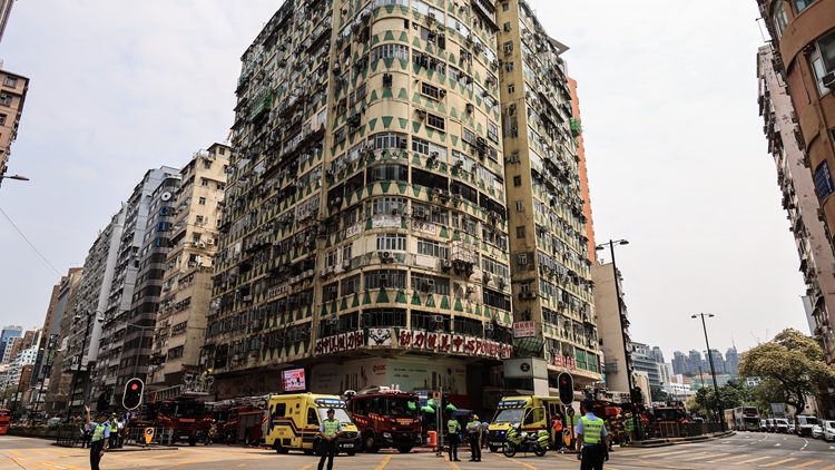 消防處巡查逾千幢較高風(fēng)險(xiǎn)舊樓 發(fā)逾8500張火警危險(xiǎn)通知書