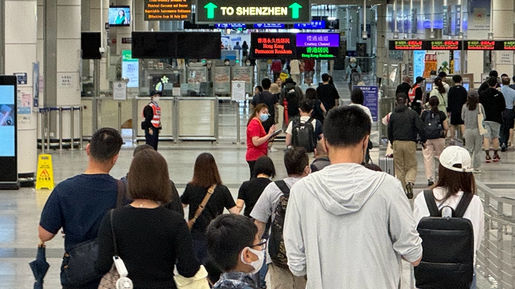 【港事講場(chǎng)】?jī)?yōu)化通關(guān)效率 助夜繽紛發(fā)展