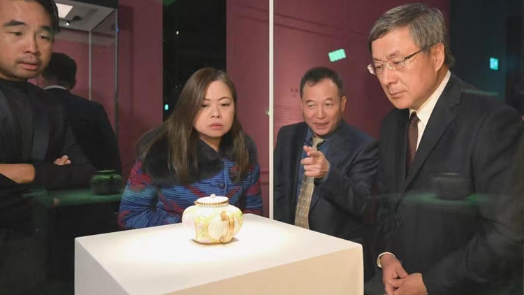 卓永興參觀「當(dāng)紫禁城遇上凡爾賽」展覽 籲大家入場(chǎng)享受文化盛宴