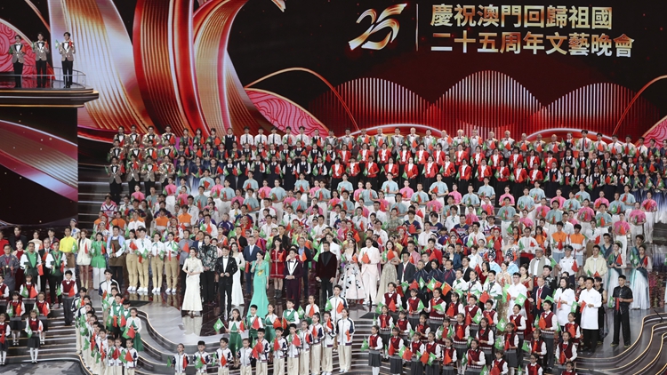 慶祝澳門回歸祖國(guó)25周年文藝晚會(huì)舉行 習(xí)近平出席觀看