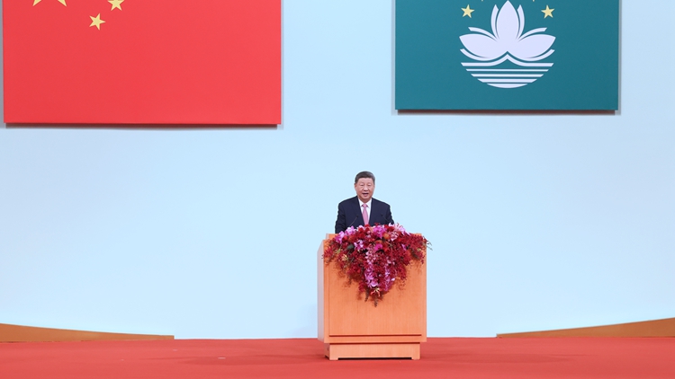 【來(lái)論】習(xí)近平主席重要講話為港澳「一國(guó)兩制」行穩(wěn)致遠(yuǎn)定基調(diào)