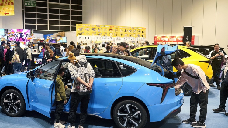 冬季購(gòu)物節(jié)及冬日美食節(jié)繼續(xù)吸客 入場(chǎng)市民全方位吃喝玩樂盡興而歸