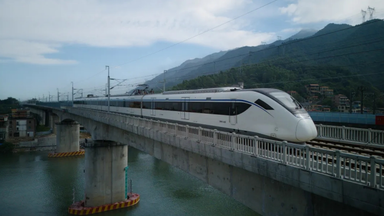 花都到飛霞只需28分鐘！廣清城際北延線12月28日開通