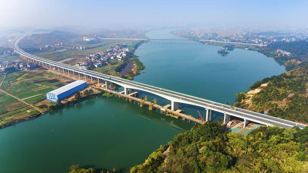 湖南兩條高速將於12月31日建成通車(chē)