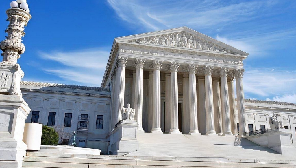 美國(guó)聯(lián)邦上訴法院駁回特朗普重審名譽(yù)誹謗案請(qǐng)求