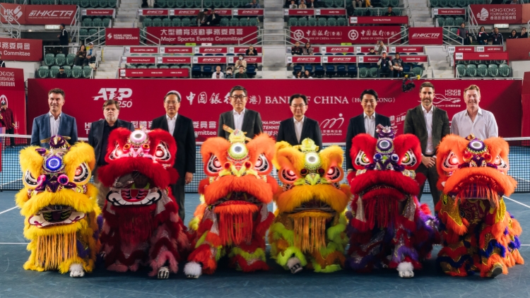 有片丨ATP香港網(wǎng)球賽首日賽事：蘇利高爆冷擊敗中島布蘭登 黃澤林周二壓軸戲硬撼商竣程