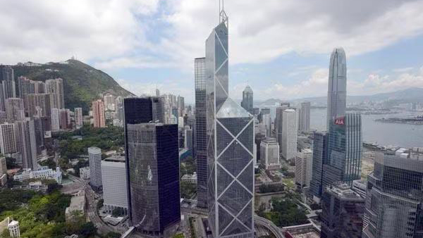 本港樓價自高位下跌約28% 預測2025年樓價平穩(wěn)