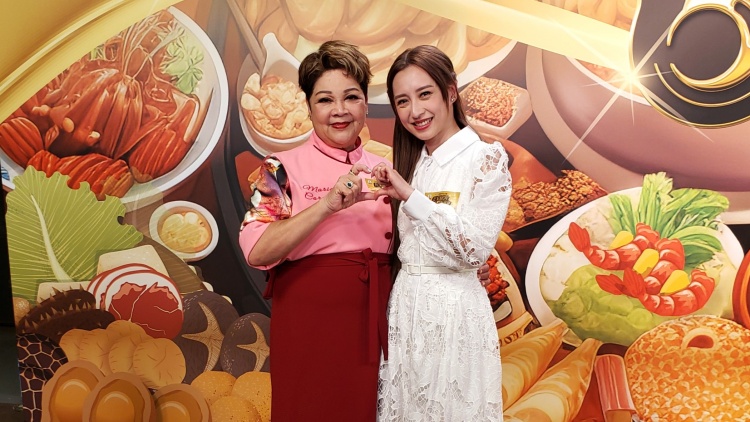 有片 ︳【娛樂】龔嘉欣首度主持飲食節(jié)目 遭肥媽當眾「催婚」