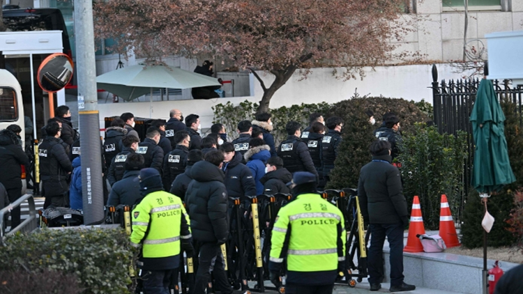 逮捕令今日到期 韓國公調(diào)處將執(zhí)行尹錫悅總統(tǒng)逮捕令業(yè)務(wù)移交給警方