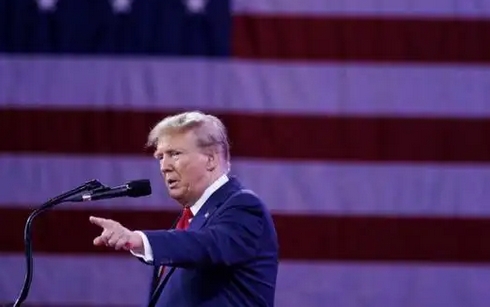 美國(guó)會(huì)將點(diǎn)數(shù)選舉人票確認(rèn)特朗普當(dāng)選總統(tǒng) 