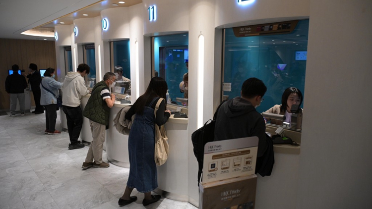 傳36歲水警一注10元中六合彩頭獎(jiǎng) 贏得6923萬(wàn)元彩金