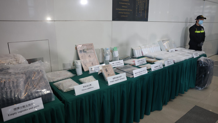 海關(guān)破製毒工場拘2男子 檢2000萬元各類毒品