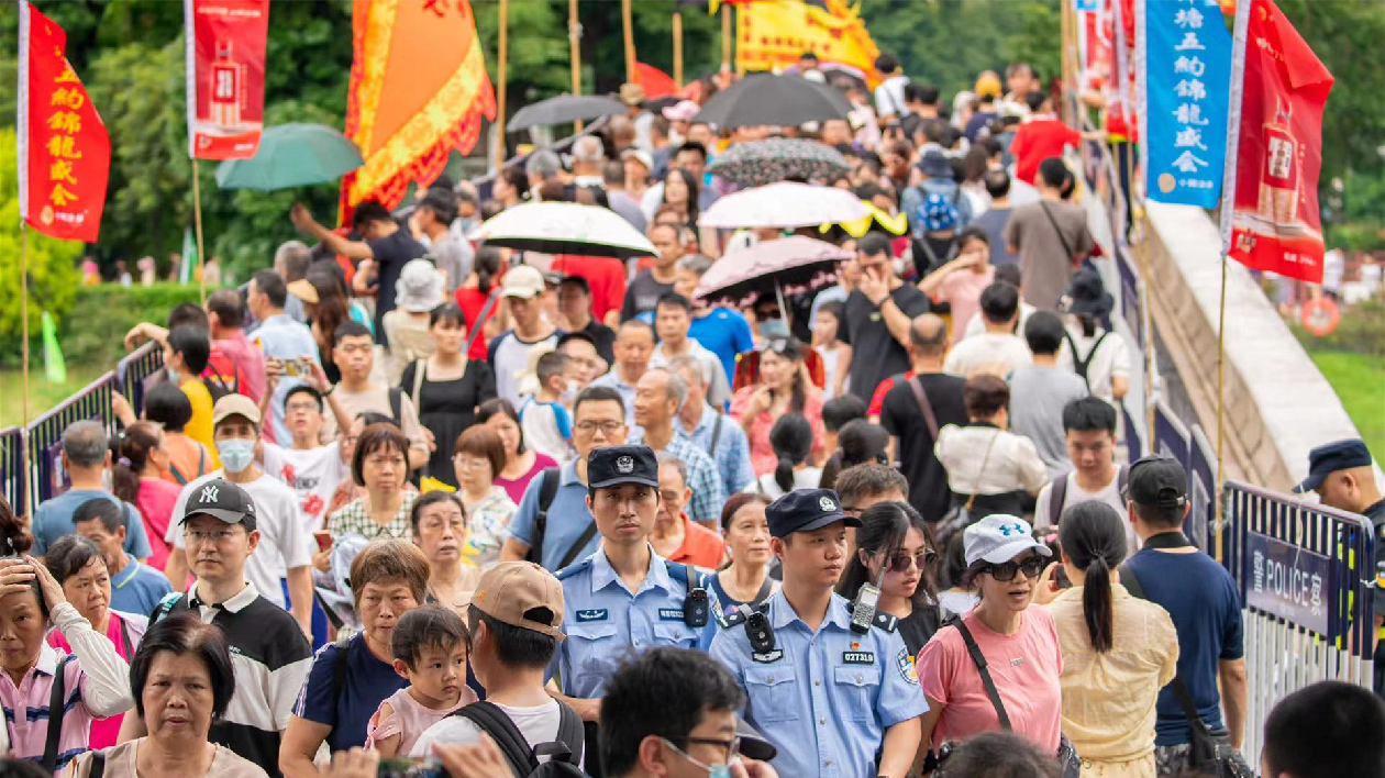 2024年粵刑事治安警情、刑事立案大幅下降26.3%、32.6%