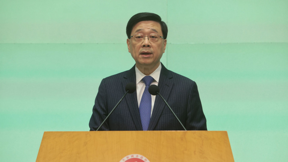 李家超：2025年香港將好事連連 港產(chǎn)大熊貓龍鳳胎2月與公眾見面