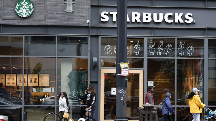 北美星巴克修改客戶行為準則：付費客戶優(yōu)先，不消費請離開