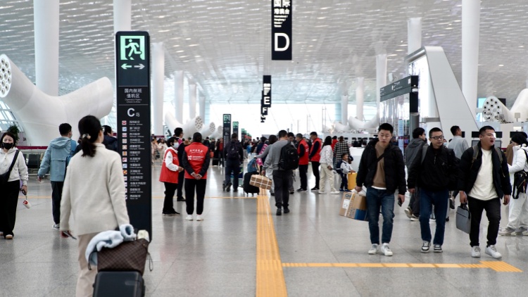 深圳機(jī)場(chǎng)春運(yùn)預(yù)計(jì)保障航班超4.5萬架次