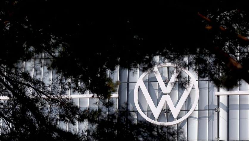 美商務(wù)部禁設(shè)中國軟件聯(lián)網(wǎng)車進(jìn)口 或?qū)⒐?fàn)圍擴(kuò)大至無人機(jī)