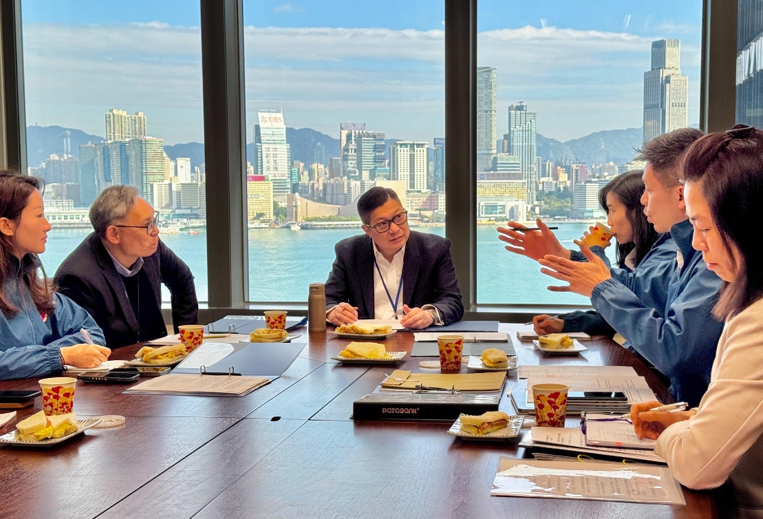 鄧炳強(qiáng)：續(xù)跟進(jìn)東南亞被禁錮求助個(gè)案 營(yíng)救受困人士