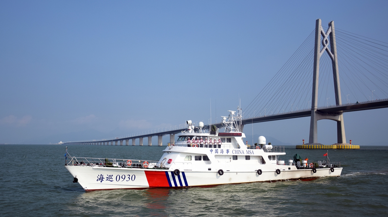 春運首日 港珠澳大橋海事局?jǐn)y手多部門為平安春運保駕護航