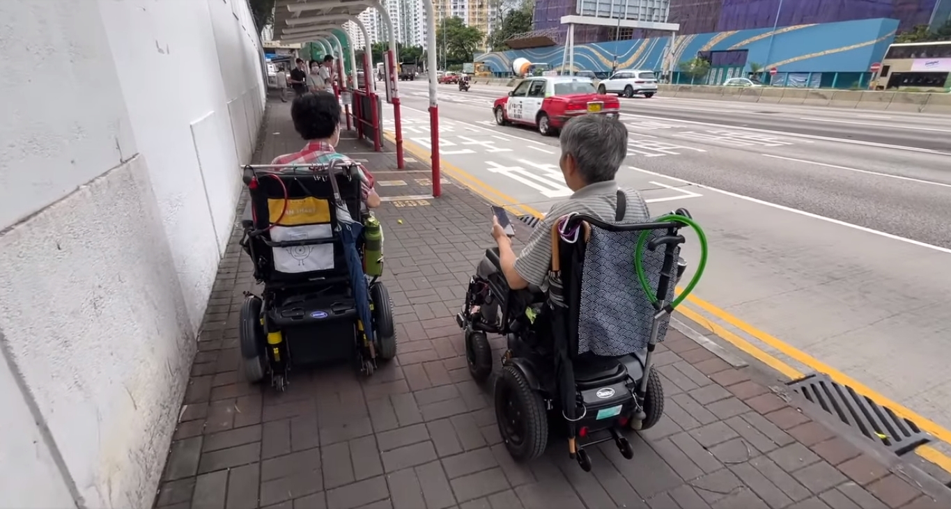 電動(dòng)輪椅租金差異大 有服務(wù)機(jī)構(gòu)指部分機(jī)構(gòu)收取維修費(fèi)較過分