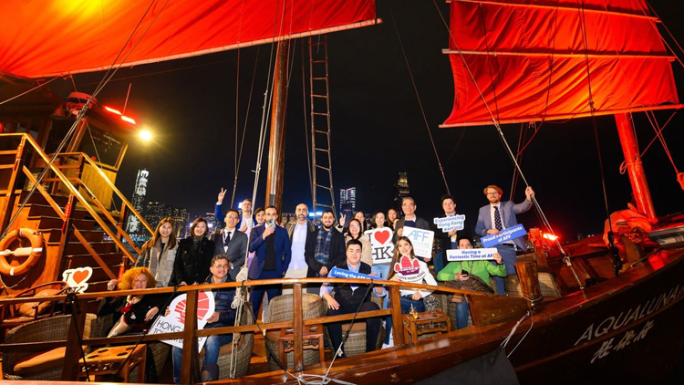 旅發(fā)局安排亞洲金融論壇百名嘉賓暢遊香港 探索舊城中環(huán)