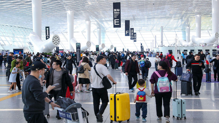 2024年客貨多項(xiàng)指標(biāo)創(chuàng)新高  深圳機(jī)場(chǎng)邁出世界一流機(jī)場(chǎng)建設(shè)新步伐