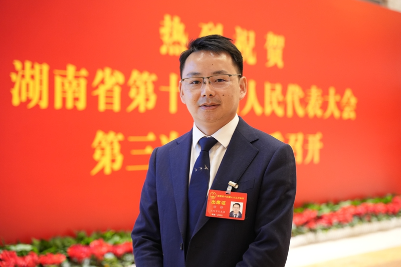 徐鋒代表：破解制約湖南工程機械產(chǎn)品快速出海的瓶頸