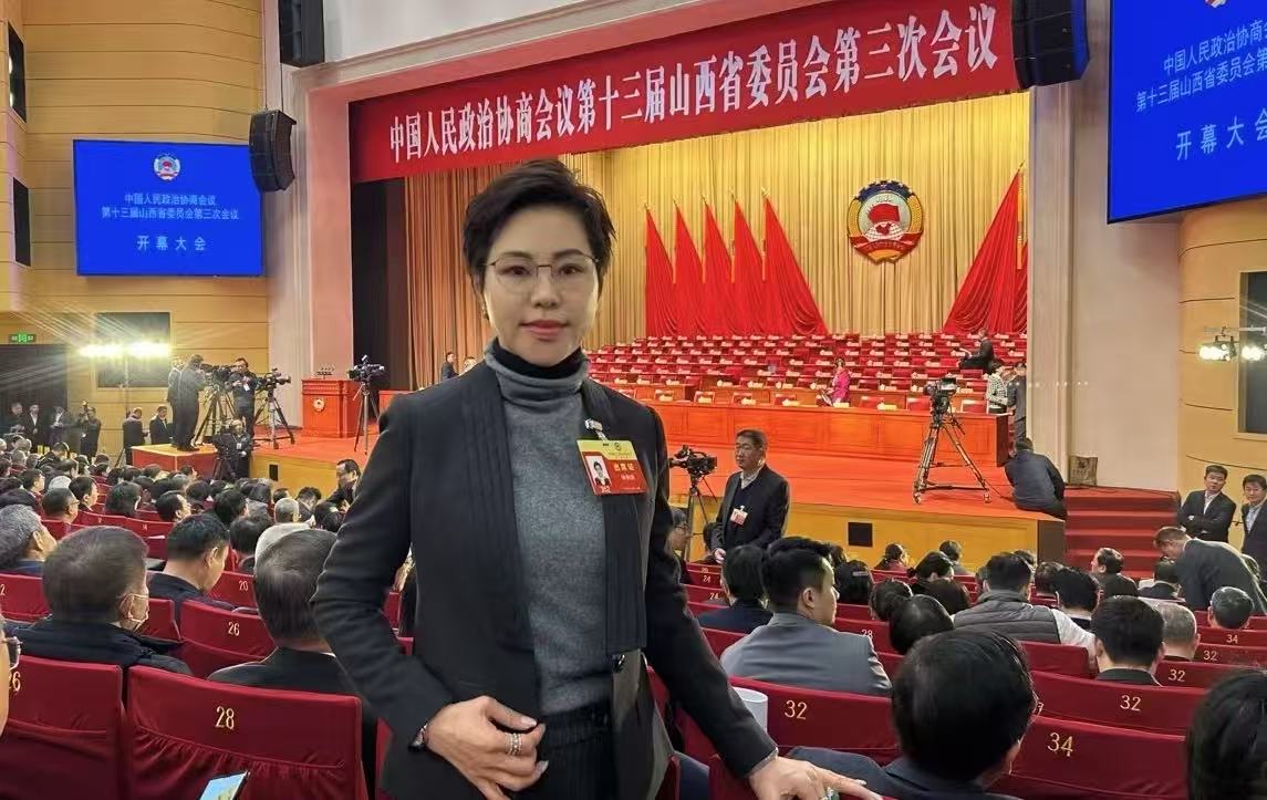 【聚焦山西兩會(huì)】山西省政協(xié)港區(qū)委員林例澒：優(yōu)化營(yíng)商環(huán)境 助力轉(zhuǎn)型發(fā)展