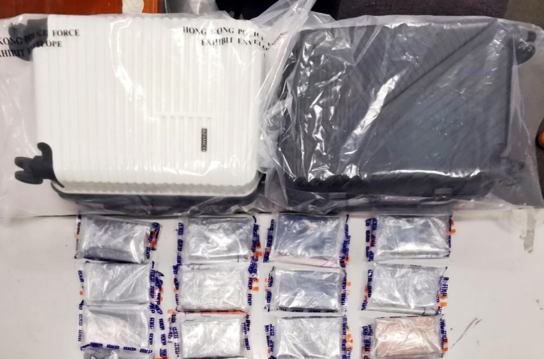 警方海關(guān)機(jī)場(chǎng)反毒品行動(dòng) 拘3人檢425萬(wàn)元海洛英