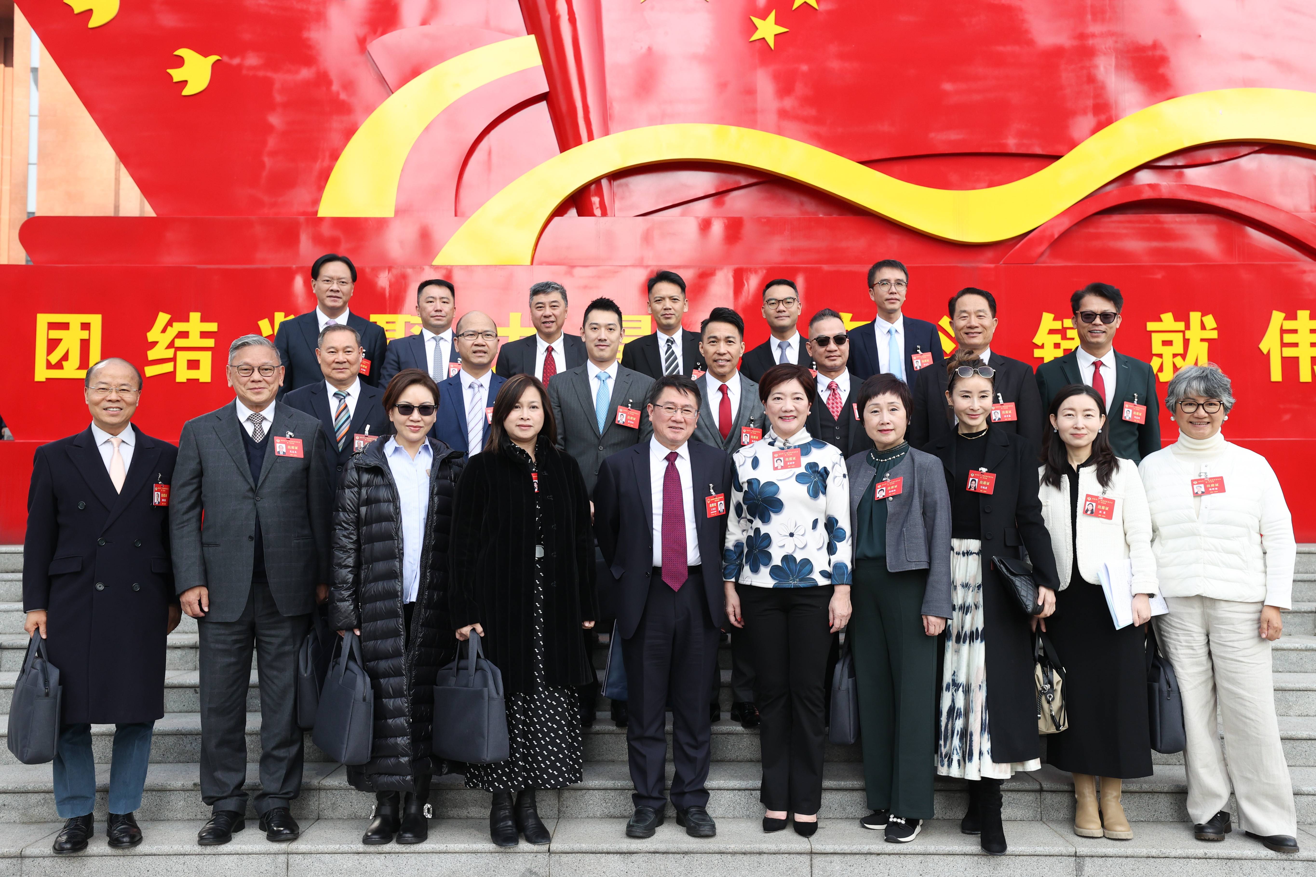 黃錦良：黔港攜手發(fā)展職業(yè)教育 培養(yǎng)高素質(zhì)技能人才