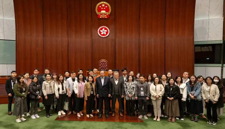  立法會舉行教師培訓(xùn)日   33位小學(xué)或特殊學(xué)校教師參加  