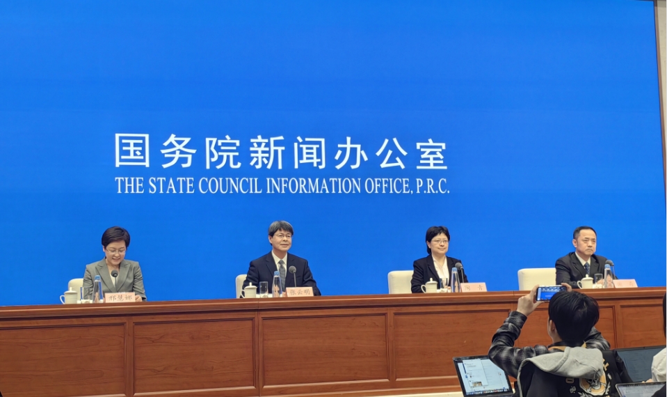 工信部：2024年工業(yè)和信息化領(lǐng)域?qū)?jīng)濟(jì)增長的貢獻(xiàn)超四成