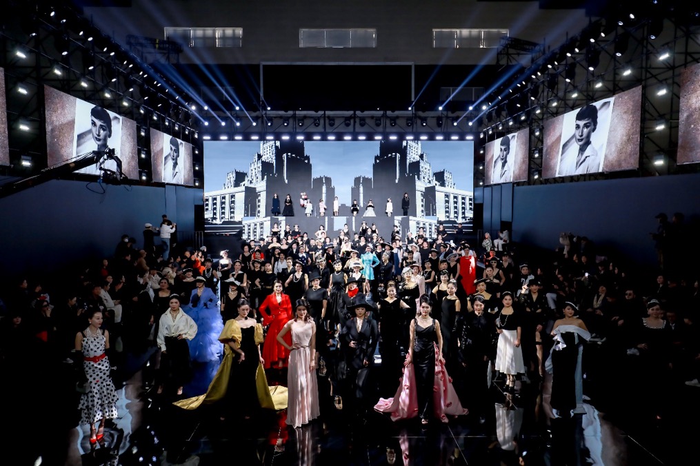 第三屆「學(xué)模特」國際時尚美育大會在廈門舉辦