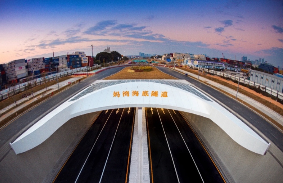 深圳首條海底隧道通車(chē) 國(guó)內(nèi)海底最大直徑深埋跨海隧道