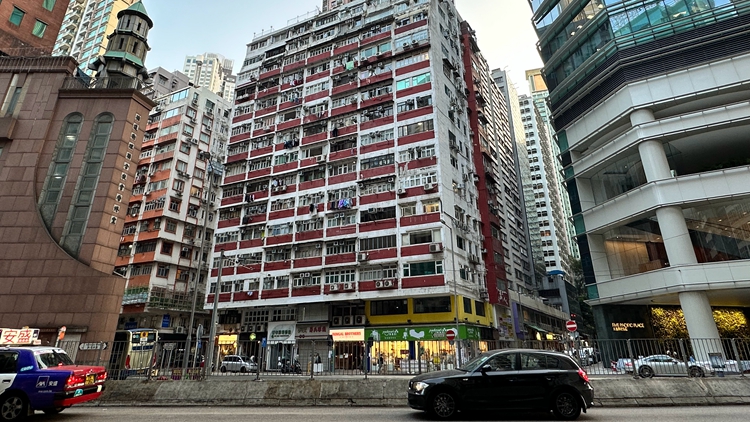 龍年本港二手樓價跌4.54% 中原料蛇年止跌回穩(wěn)