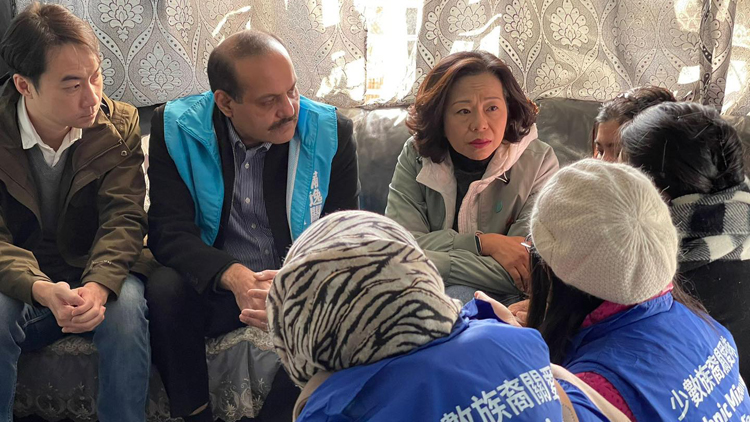 少數(shù)族裔家庭屢遇車禍父死子重傷 麥美娟偕關(guān)愛隊(duì)慰問家屬提供支援