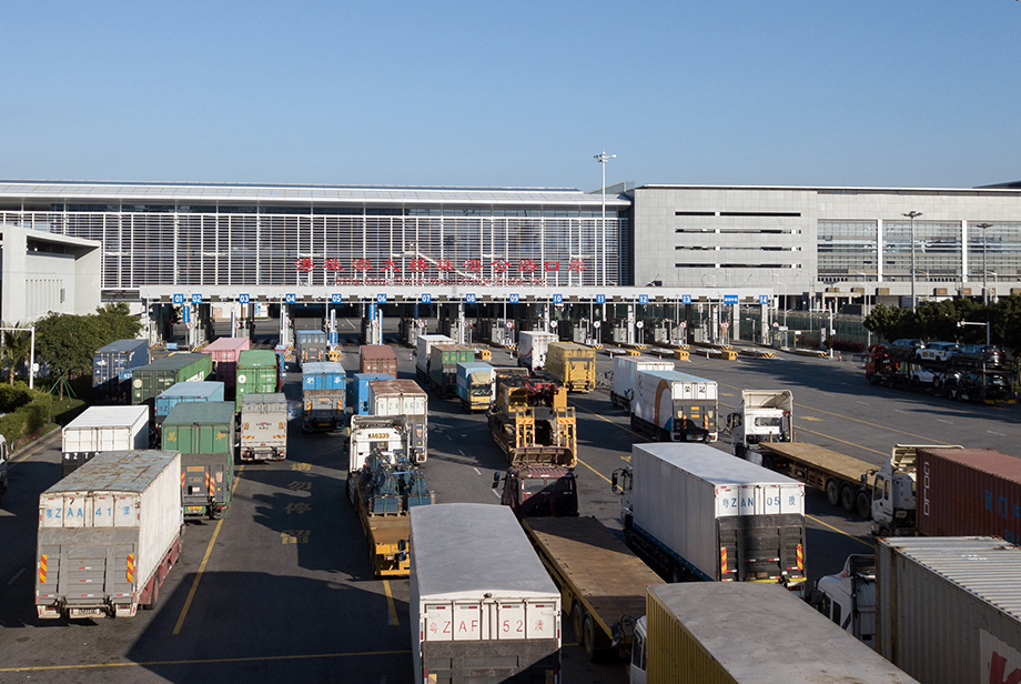 「黃金通道」活力顯現(xiàn)！港珠澳大橋珠海公路口岸進(jìn)出口總值破萬億