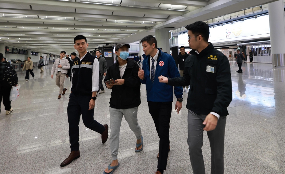 10港人仍被禁錮東南亞 鄧炳強(qiáng)：盡快營救受害人回港