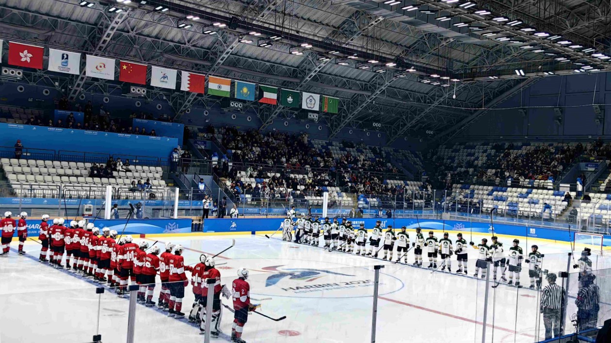 有片｜中國(guó)香港男冰亞冬會(huì)小組賽首戰(zhàn)告捷 26:1大比分勝中國(guó)澳門(mén)