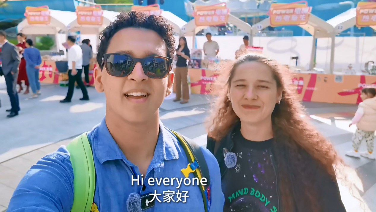 有片 | 【外眼看深】Chico &Alya's Vlog：與非遺撞個(gè)滿懷 這個(gè)創(chuàng)意市集超好玩