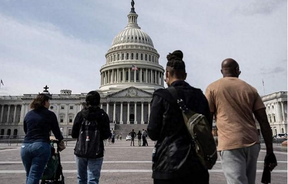 美國聯(lián)邦政府裁員 超4萬僱員「買斷」下崗