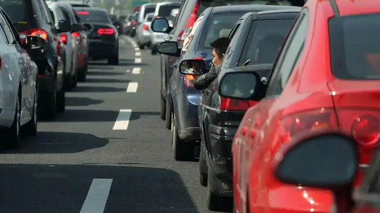 今年春節(jié)假期期間 全國(guó)高速公路總流量達(dá)4.36億輛
