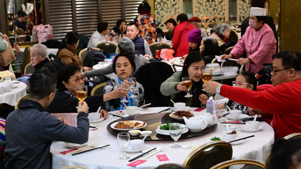 本港去年食肆總收益臨時(shí)估計(jì)1094億元